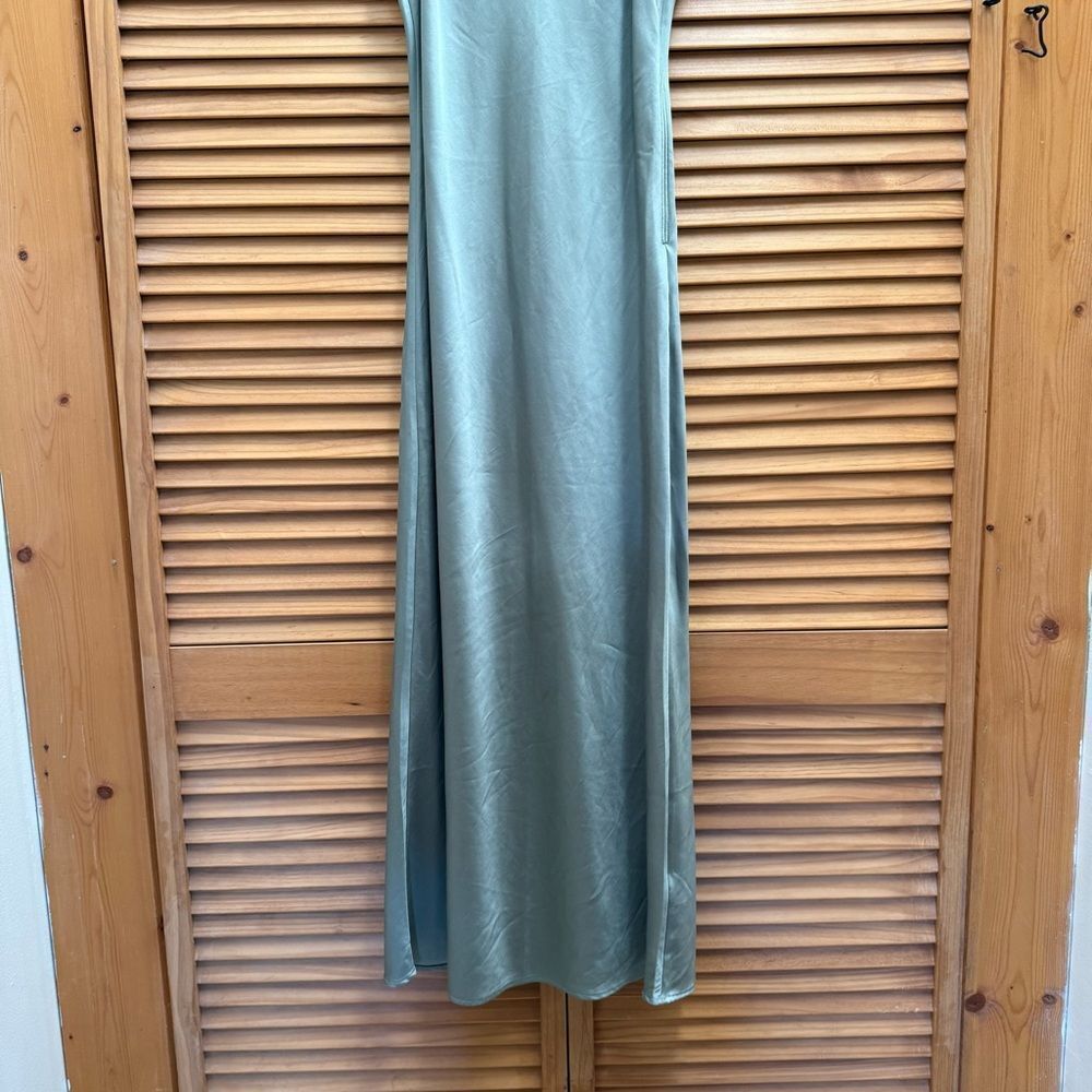 Abercrombie & Fitch Sage green maxi dress size small - Picture 8 of 8